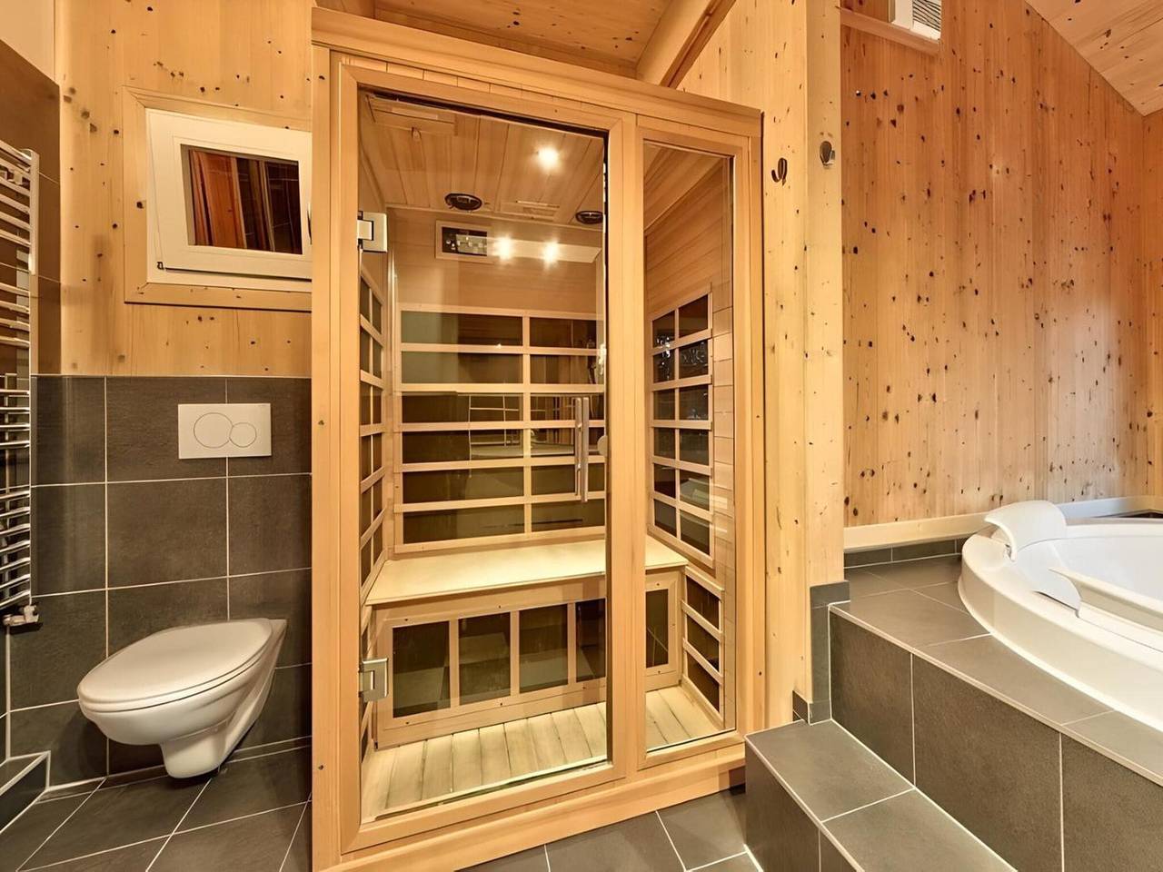 Üppiges Chalet mit Whirlpool im Innenbereich in Stadl-Predlitz, Turracher Höhe