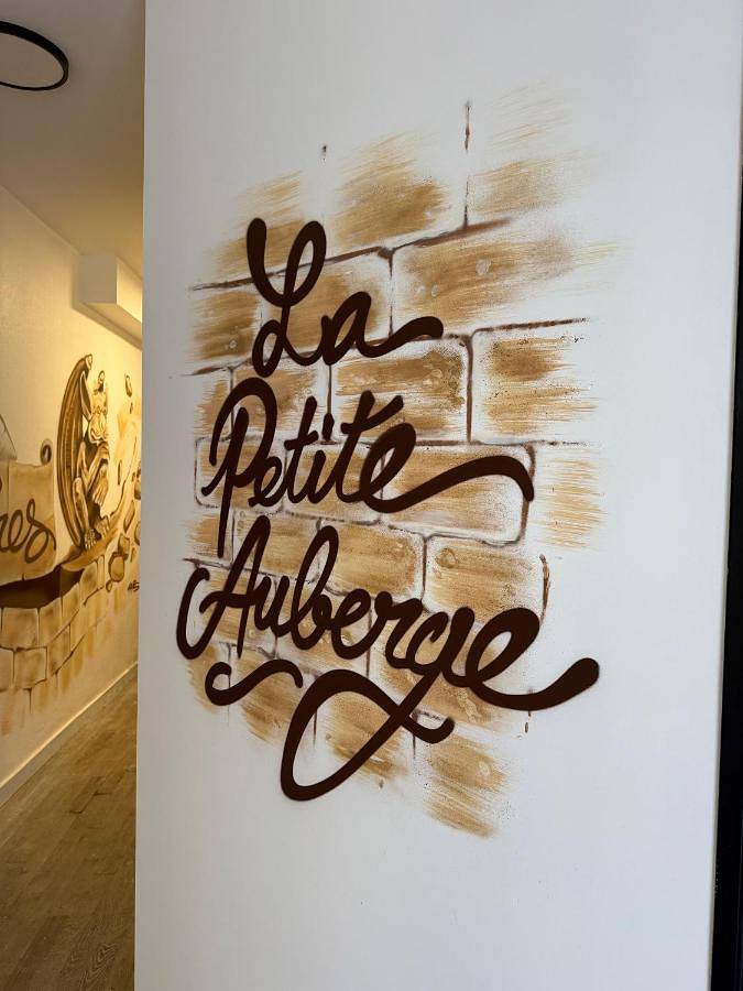Appartement entier, Suite 3- La Petite Auberge in Langres, Haute-Marne