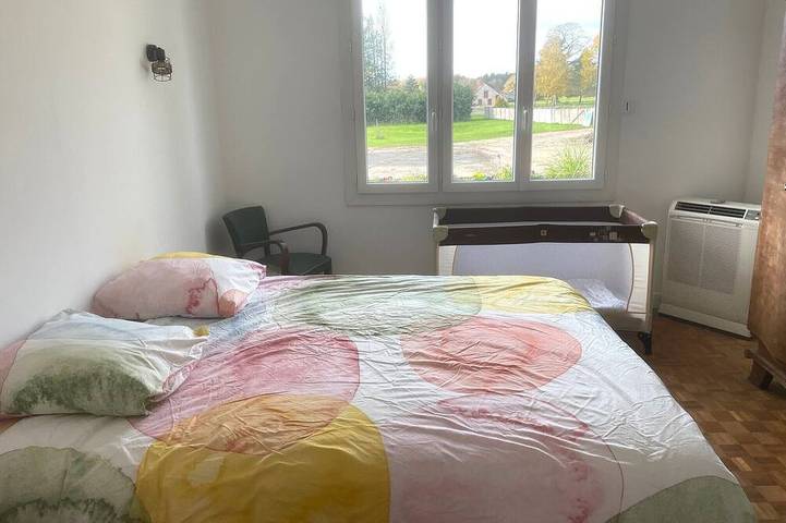 Location de vacances pour 7 personnes, avec jardin à Dhuizon - 3