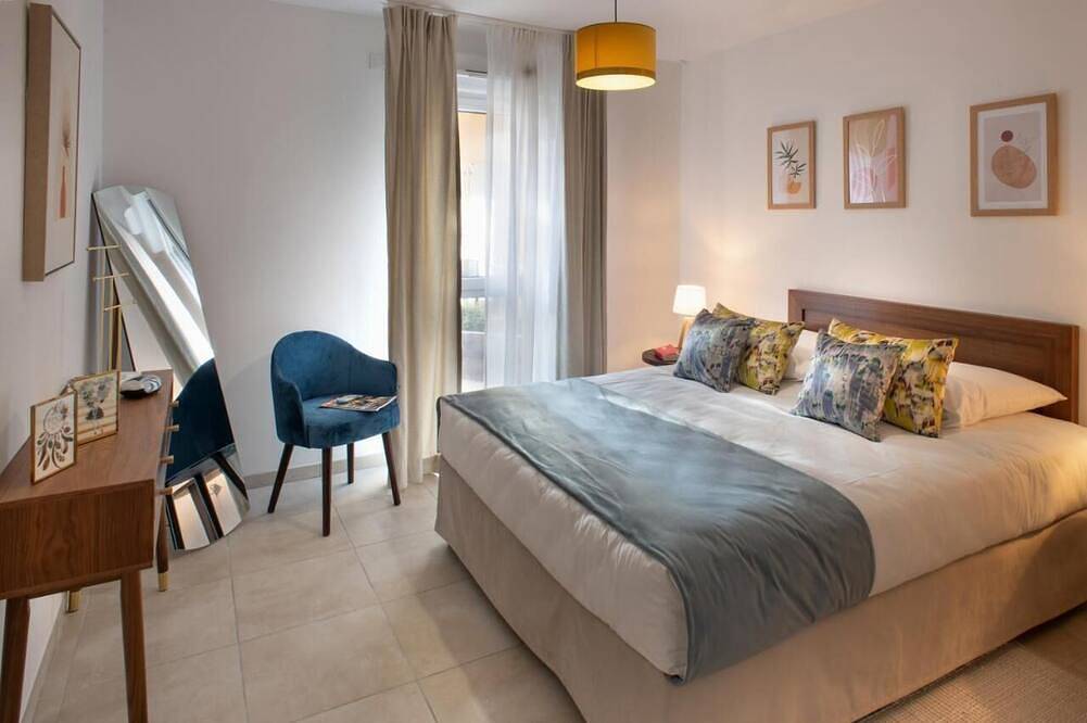 Apartamento entero, Apartamento-Baño en la habitacion-T3 in Alès, Cevenas