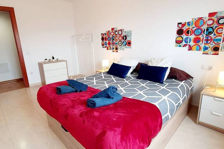 Ganze Wohnung, Warme Eckwohnung mit ausgezeichneter Aussicht und Lage in Deltebre, Delta de l'Ebre