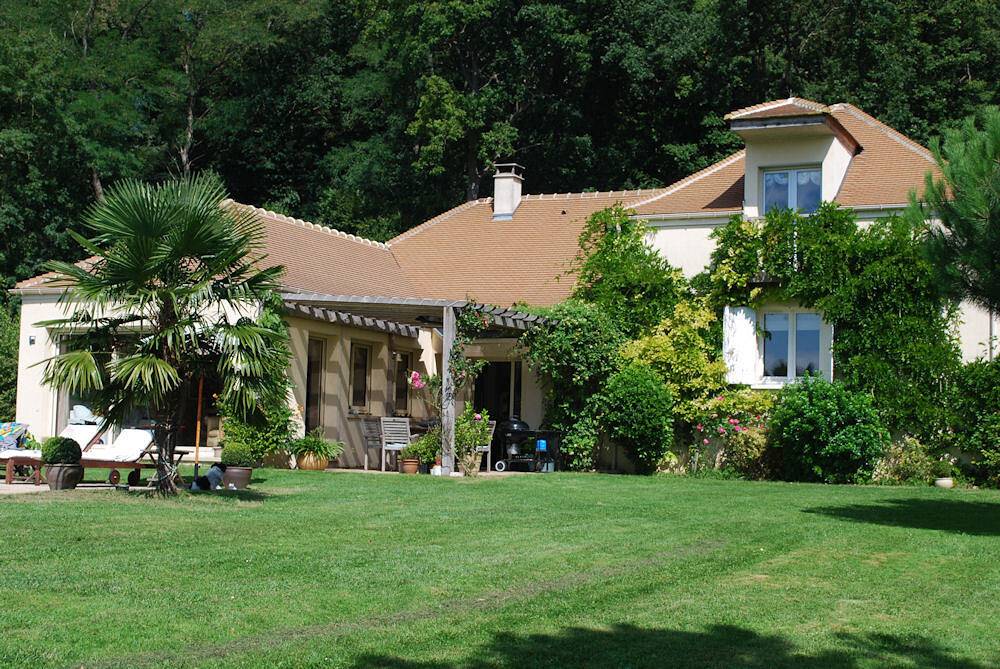 La maison sur la colline - Chambre 1 in Lamorlaye, Oise