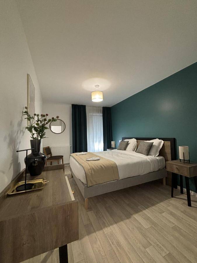 Appart’hôtel pour 3 personnes, avec piscine et jardin