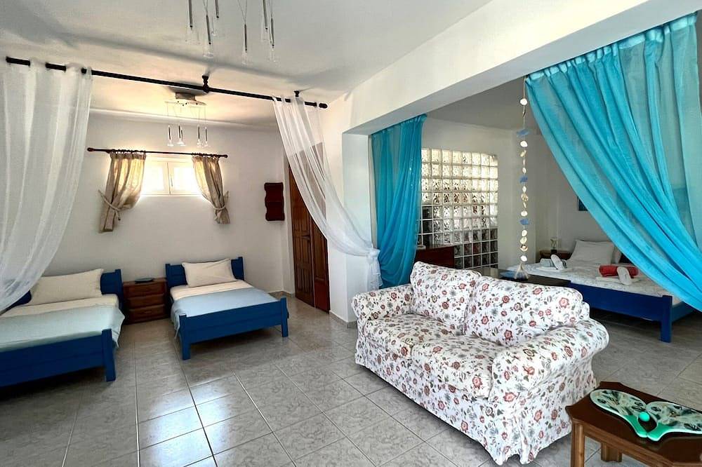 Hel lägenhet, ☀️Stella Apartment☀️Almyrida 350m from the Sea, you don't rent a Car in Almyrida, Vámos