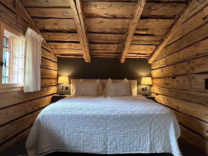 Hütte für 4 Personen, mit Terrasse und Garten in Gstaad