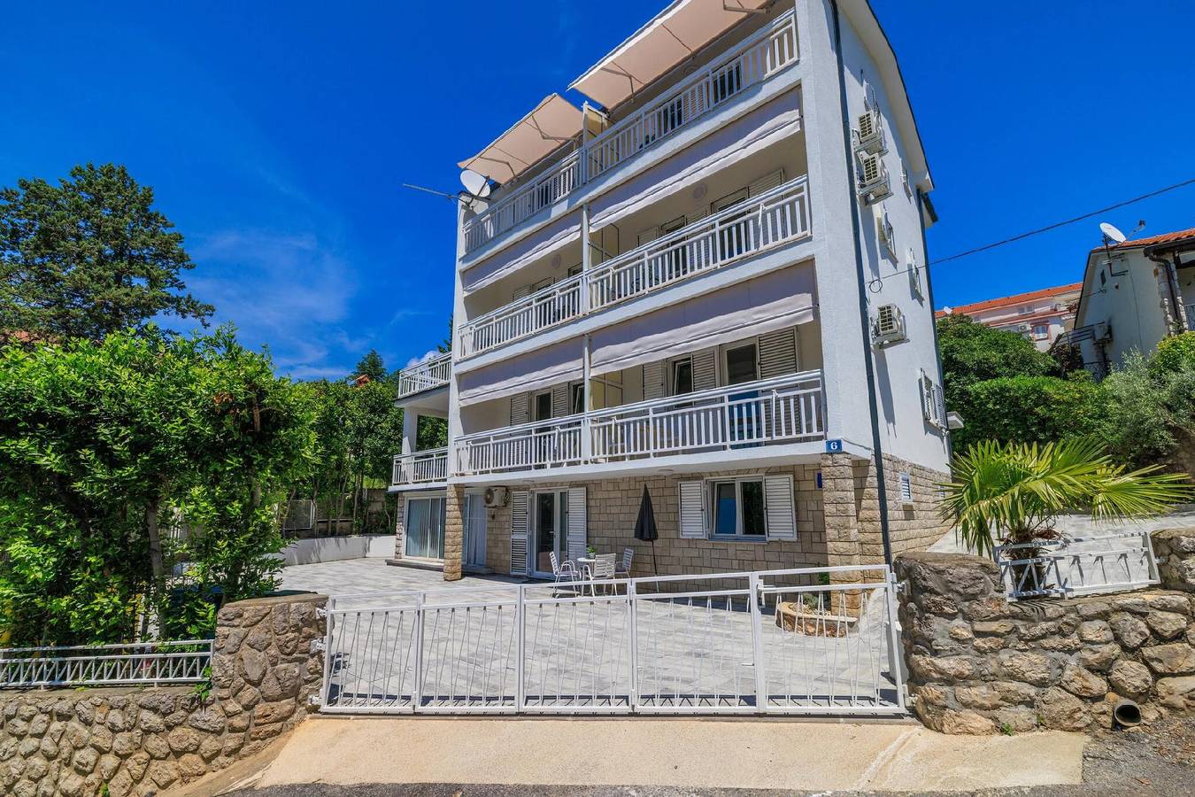 Entire holiday apartment, Apartment for 4 persons approx. 50 qm in Dramalj, Kvarner Bay (Crikvenica and the surrounding area) in Dramalj, Primorje-Gorski Kotar