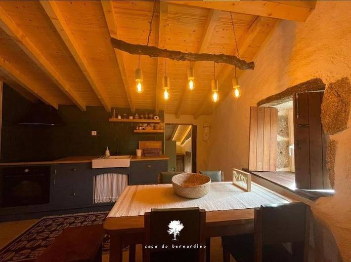 Gîte pour 5 personnes, avec jardin ainsi que vue et vue sur le lac à Cabril - 4