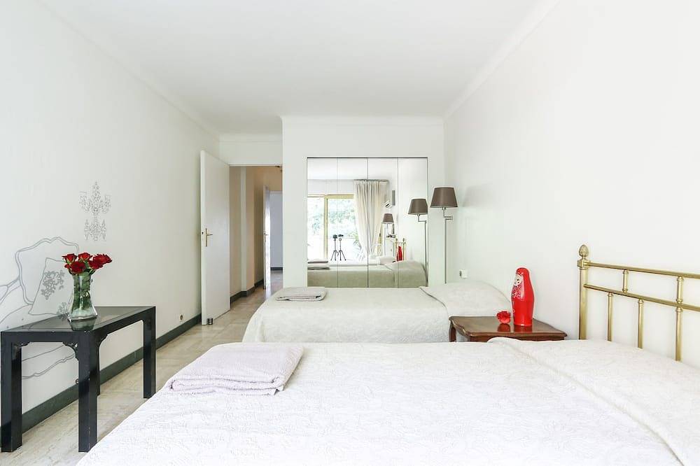 Entire apartment, Cannes Californie - superb apartment with sea view - recommended for holidaymakers ☆☆☆☆☆ in Cannes, Mediterranean Coast (France)
