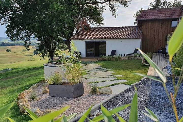 Villa pour 18 personnes, avec jacuzzi et jardin, animaux acceptés