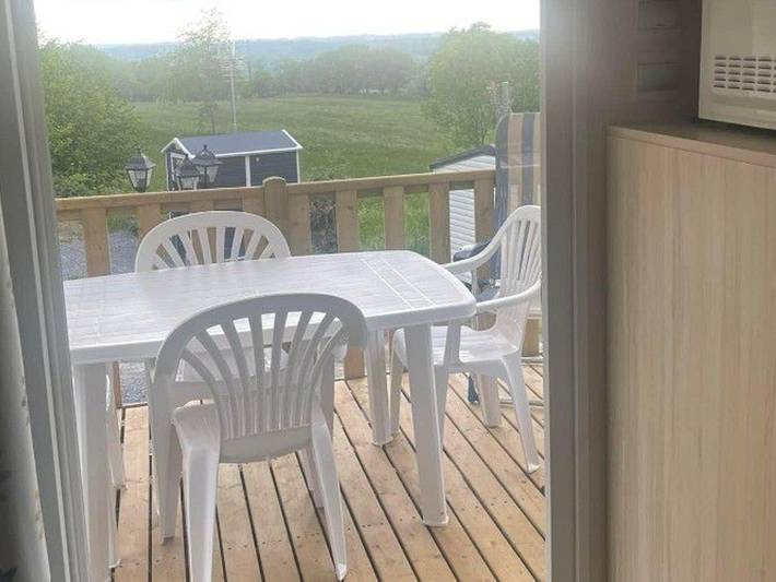 Mobil home pour 6 personnes, avec terrasse et piscine dans Argences en Aubrac - 2