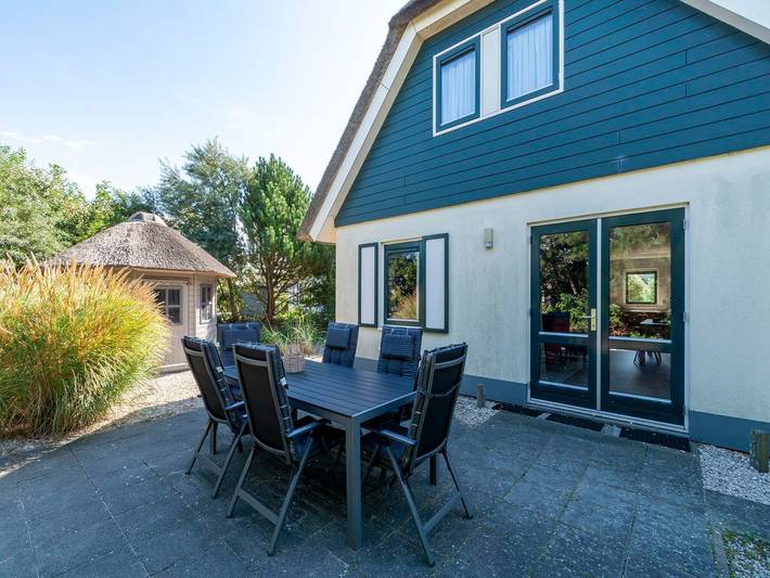 Ferienhaus für 6 Personen, mit Terrasse und Garten in Julianadorp