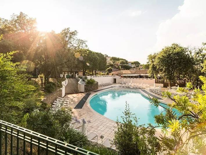Ganze Wohnung, Prestige-Apartment mit 1 Schlafzimmer (4 Personen) in Grimaud, Mittelmeerküste (Frankreich)