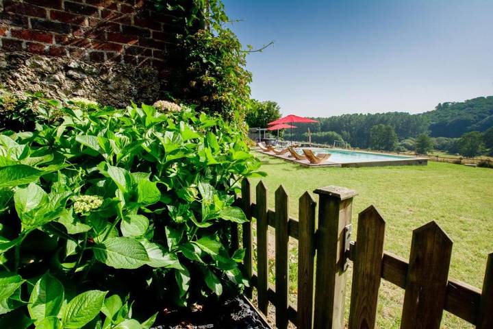 Maison d’hôte pour 6 personnes, avec Terrasse et Jacuzzi ainsi que Jardin et Piscine dans la Sarthe - 4