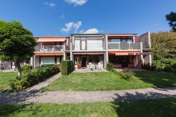 Ferienwohnung für 4 Personen, mit Balkon und Garten sowie Pool in Burgh-Haamstede