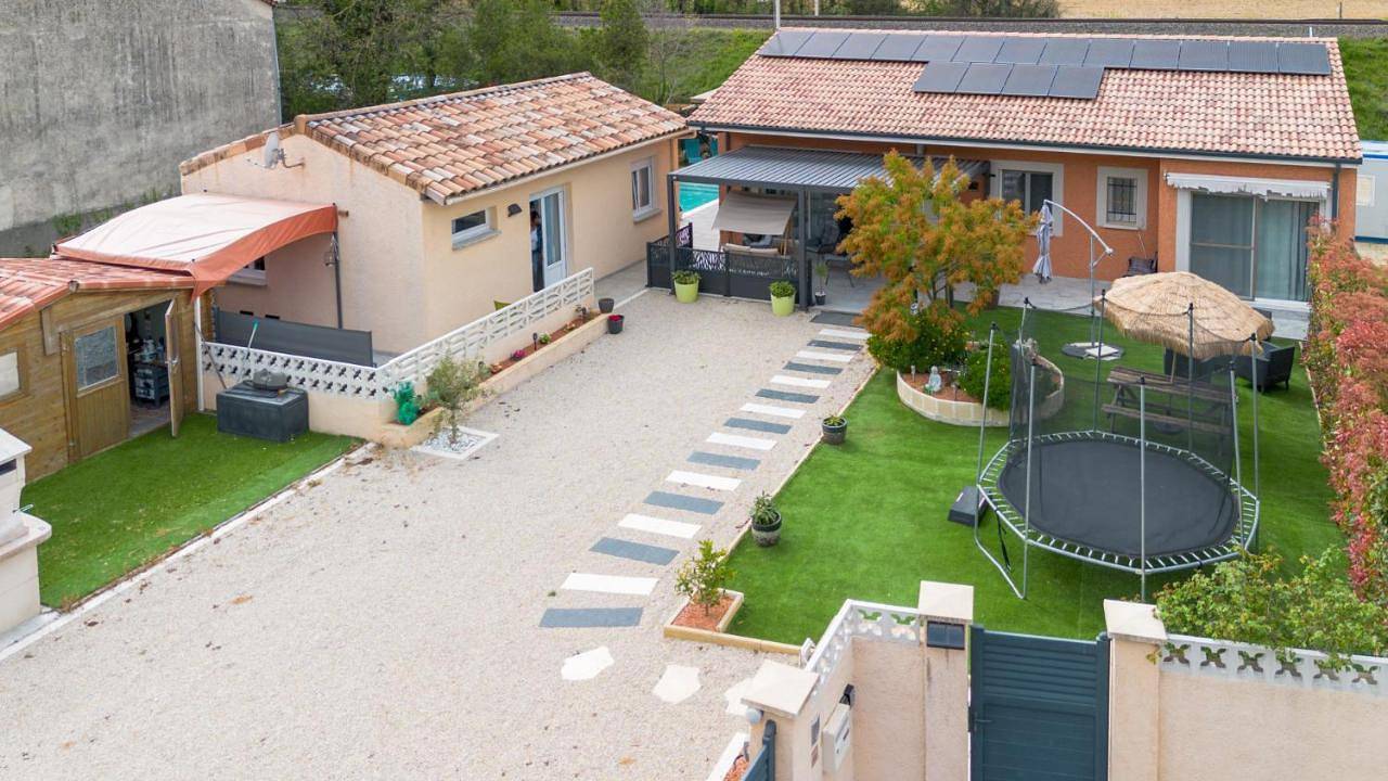 Appartement entier, Loge au ptitbonheur in Savasse, Région de nyons