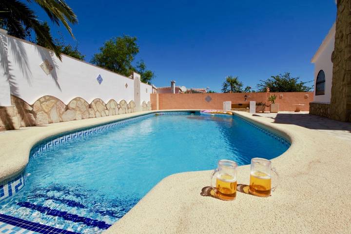 Villa für 6 Personen, mit Garten und Terrasse in Dénia - 2