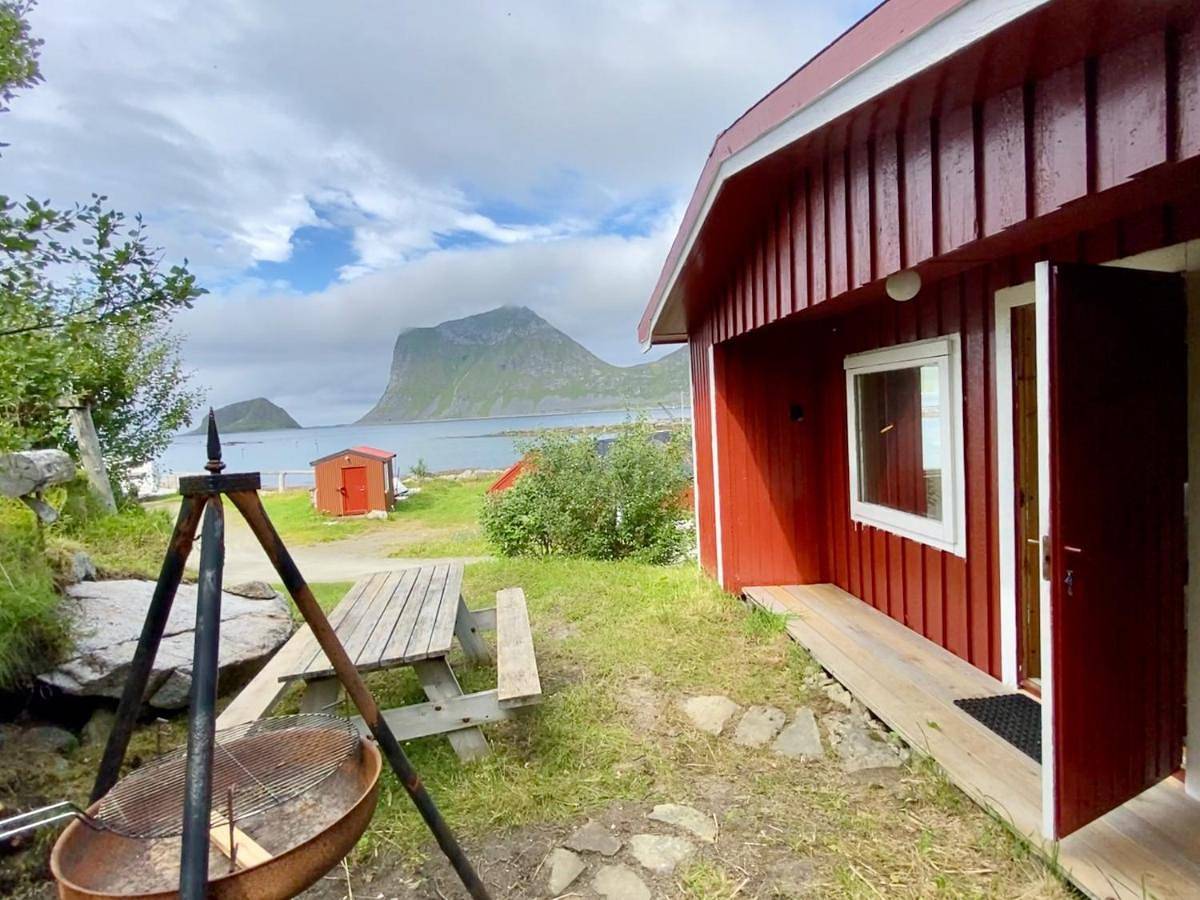 Basic Triple Room with Shared Bathroom in Vestvagoy