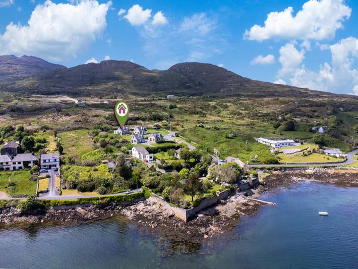 Gîte pour 8 personnes, avec jardin à Roundstone