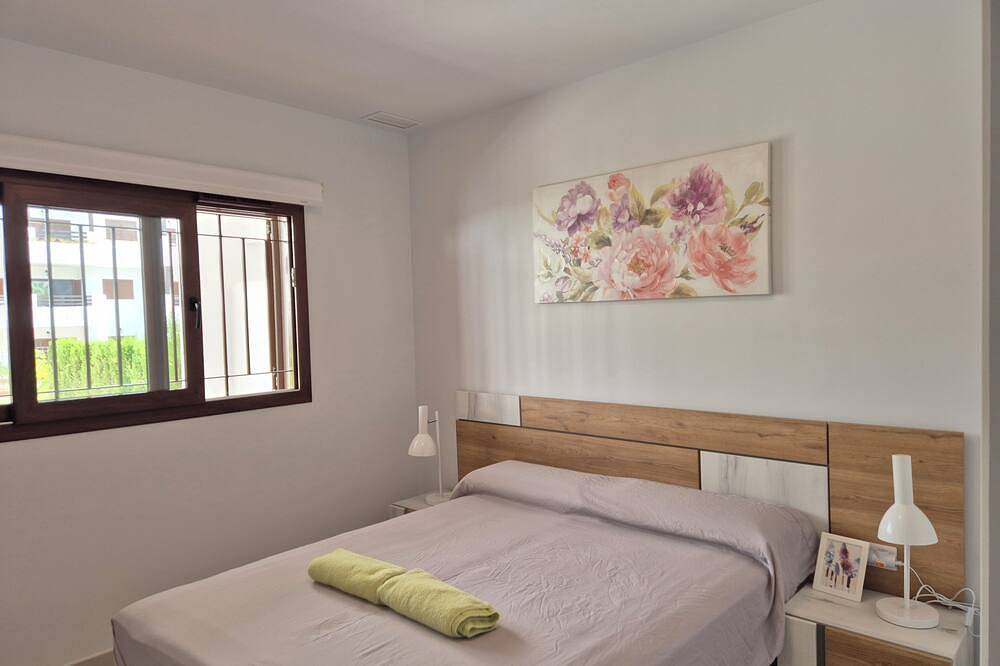Entire apartment, Casa Feliz 2 Slaapkamer 2 Badkamer Gelijkvloers Appartement met Zwembad in Costa de Almería