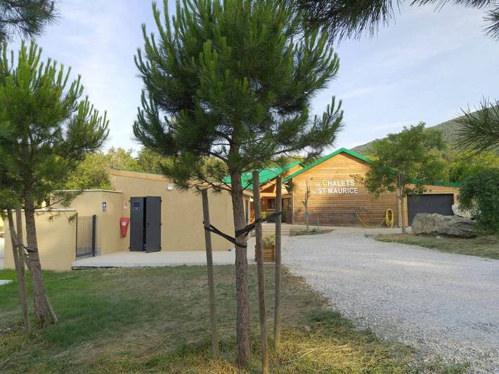 Gîte pour 5 personnes, avec piscine ainsi que vue et jardin à Dieulefit - 2