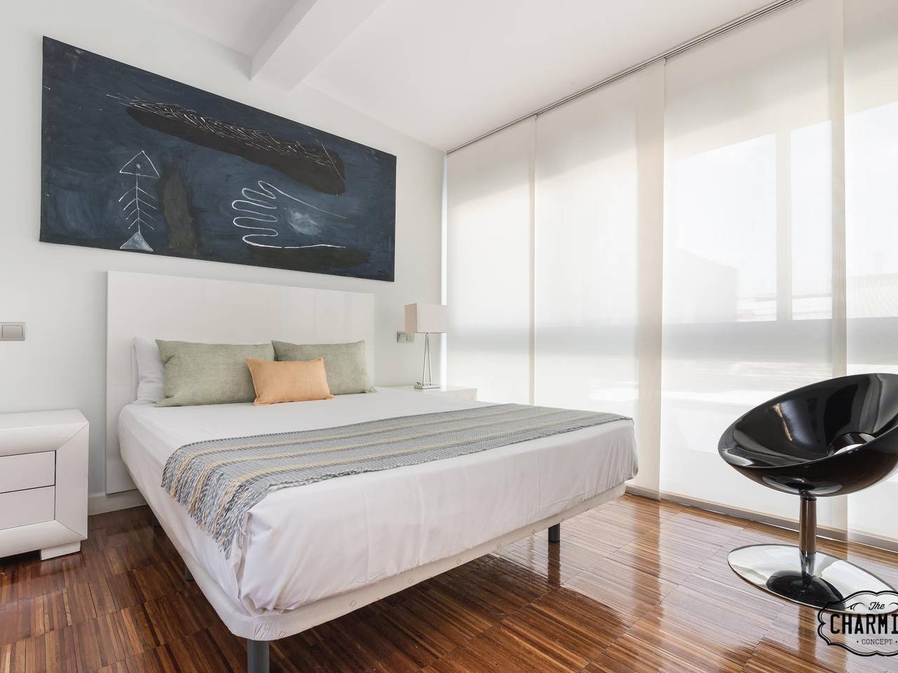 Apartamento vacacional entero, Apartamento Dúplex con patio privado, 2 dormitorios, 2 baños, in Centro (Madrid), Madrid