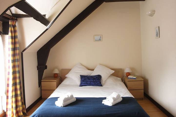 Gîte pour 6 personnes, avec jardin ainsi que terrasse et piscine à Les Champs-Géraux - 2