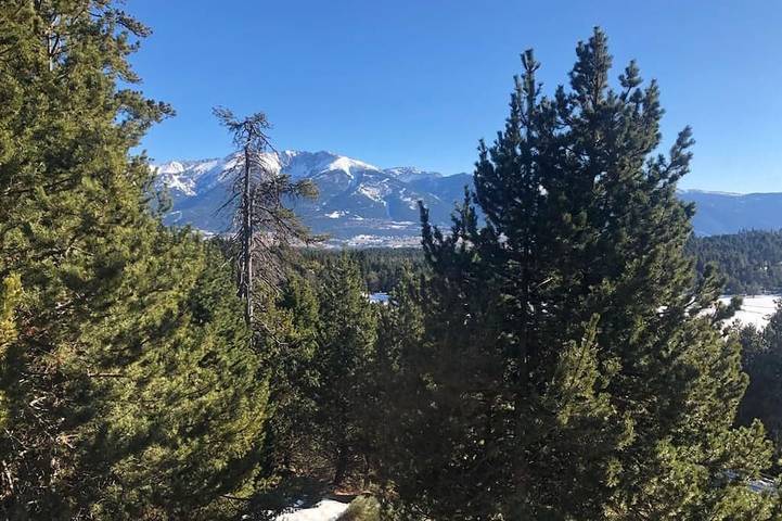 Chalet pour 12 personnes, avec jacuzzi ainsi que balcon et jardin à Bolquère