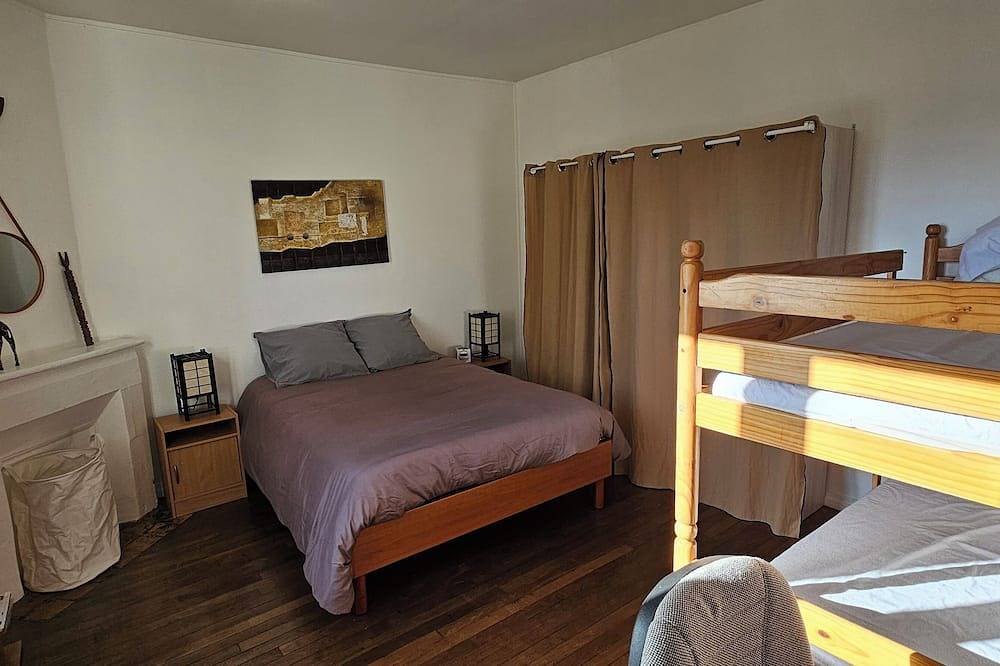 Appartement entier, Appartement F2 Orléans 42m², parking, 4 couchages in Orléans, Vallée de la Loire