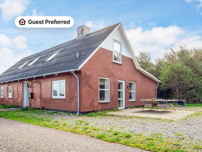 Ferienhaus für 12 Personen, mit Terrasse und Garten sowie Sauna, kinderfreundlich an der Westküste Dänemarks