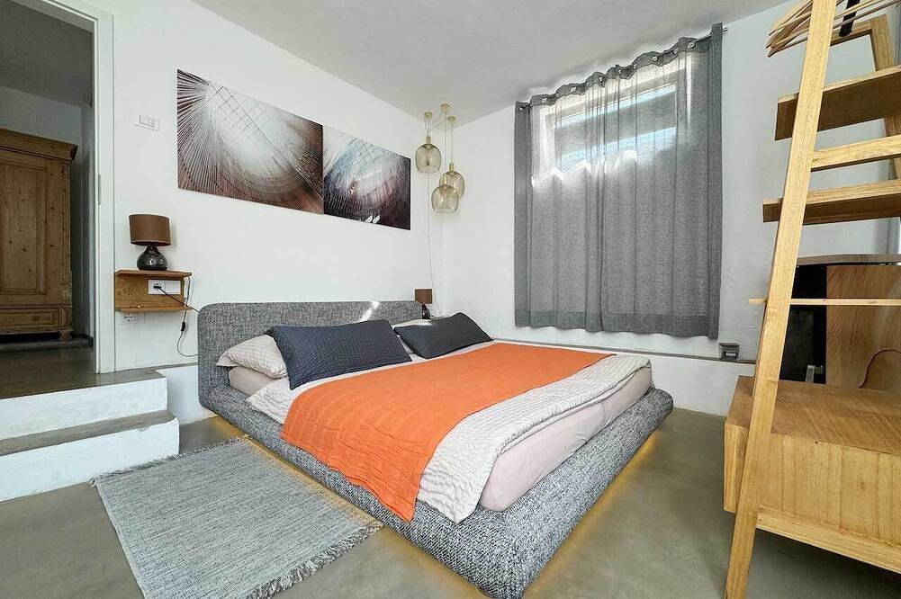 Familienresidenz: 4 Appartments und großer Gemeinschaftsbereich, Pool und Garten in Malcesine, Gardasee-Berge