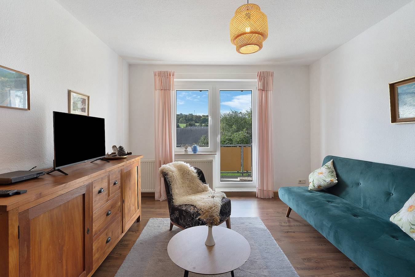 Ganze Wohnung, Apartment „Blick auf die Sachsenhöhe“ mit Bergblick, Balkon und WLAN in Altenberg, Osterzgebirge