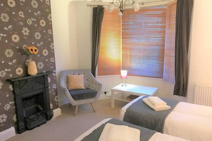 Ganze Wohnung, Apartment-Eigenes Badezimmer-Veranda in Worthing, West Sussex