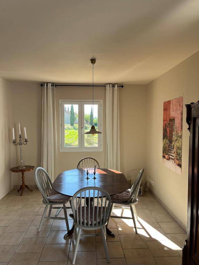 Vacation home with a private pool in Puyméras in Puyméras, Parc naturel régional du Mont-Ventoux