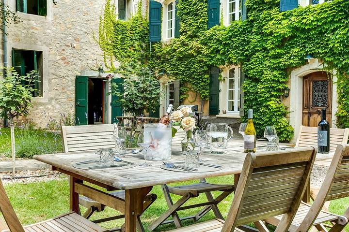 Location de vacances pour 12 personnes, avec terrasse et jardin à Montagnac - 2