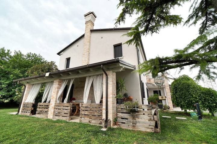 Camera Twin con aria condizionata in San Donà di Piave, Provincia di Venezia