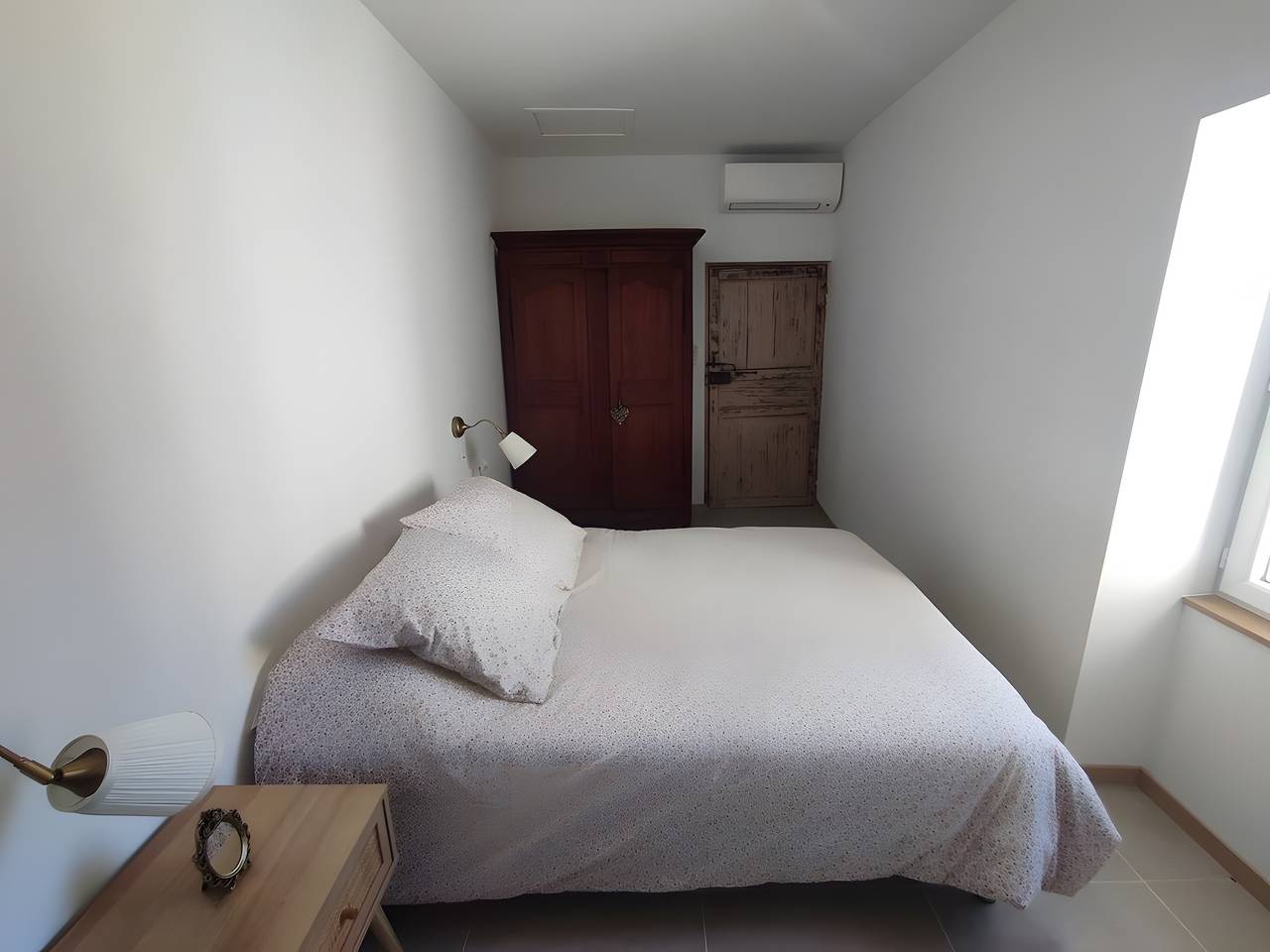 „Chez Mamé“ mit Gemeinschaftspool, Wlan und Klimaanlage in Saint-Victor-la-Coste, Nimes und Umgebung