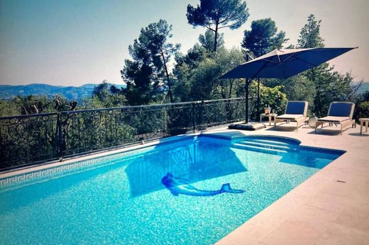 Villa für 9 Personen, mit Garten und Pool - 1