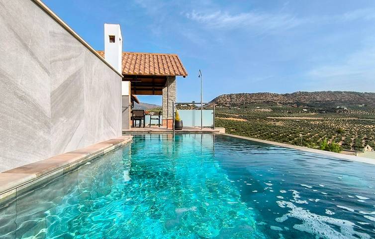 Acogedor apartamento de 200 m² con piscina, wifi y barbacoa in Iznájar, Sierras Subbéticas