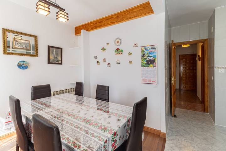Casa vacacional 'Vivienda Turística El Laurel' con vistas a la montaña, terraza privada y Wi-Fi in Valdemanco, Provincia de Madrid