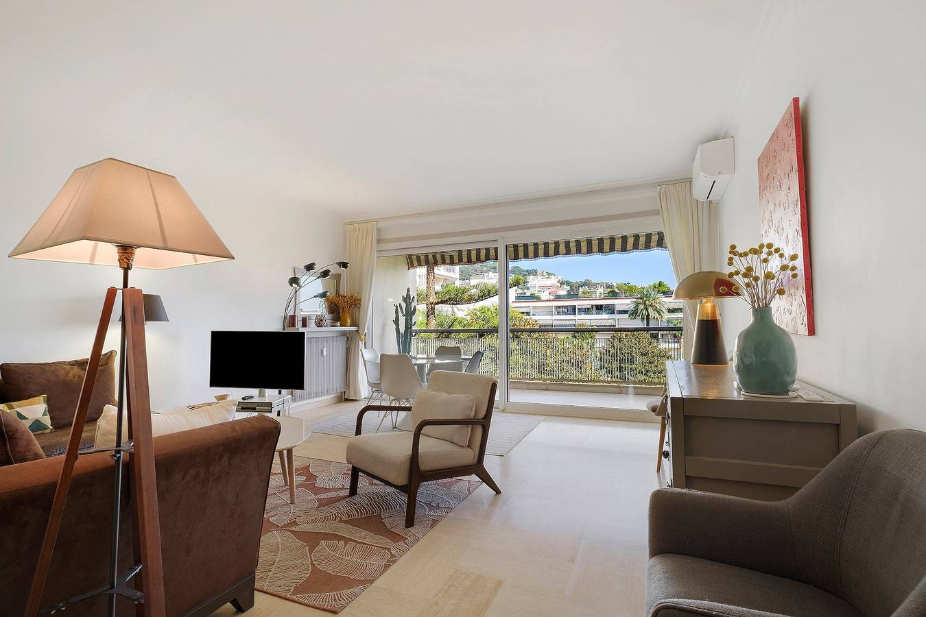 Hel lägenhet, Apartment '3 Pièces Cannes' with Shared Terrace, Wi-Fi and Air Conditioning in Cannes, Medelhavskusten (Frankrike)