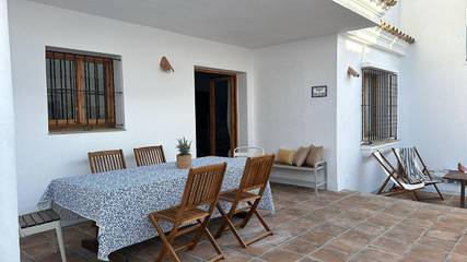 Gîte pour 8 personnes, avec vue et balcon à Zahara de los Atunes