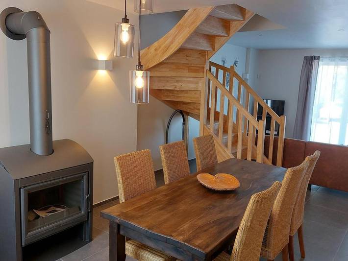 Location de vacances pour 6 personnes, avec piscine et terrasse, animaux acceptés à Herbeumont - 2