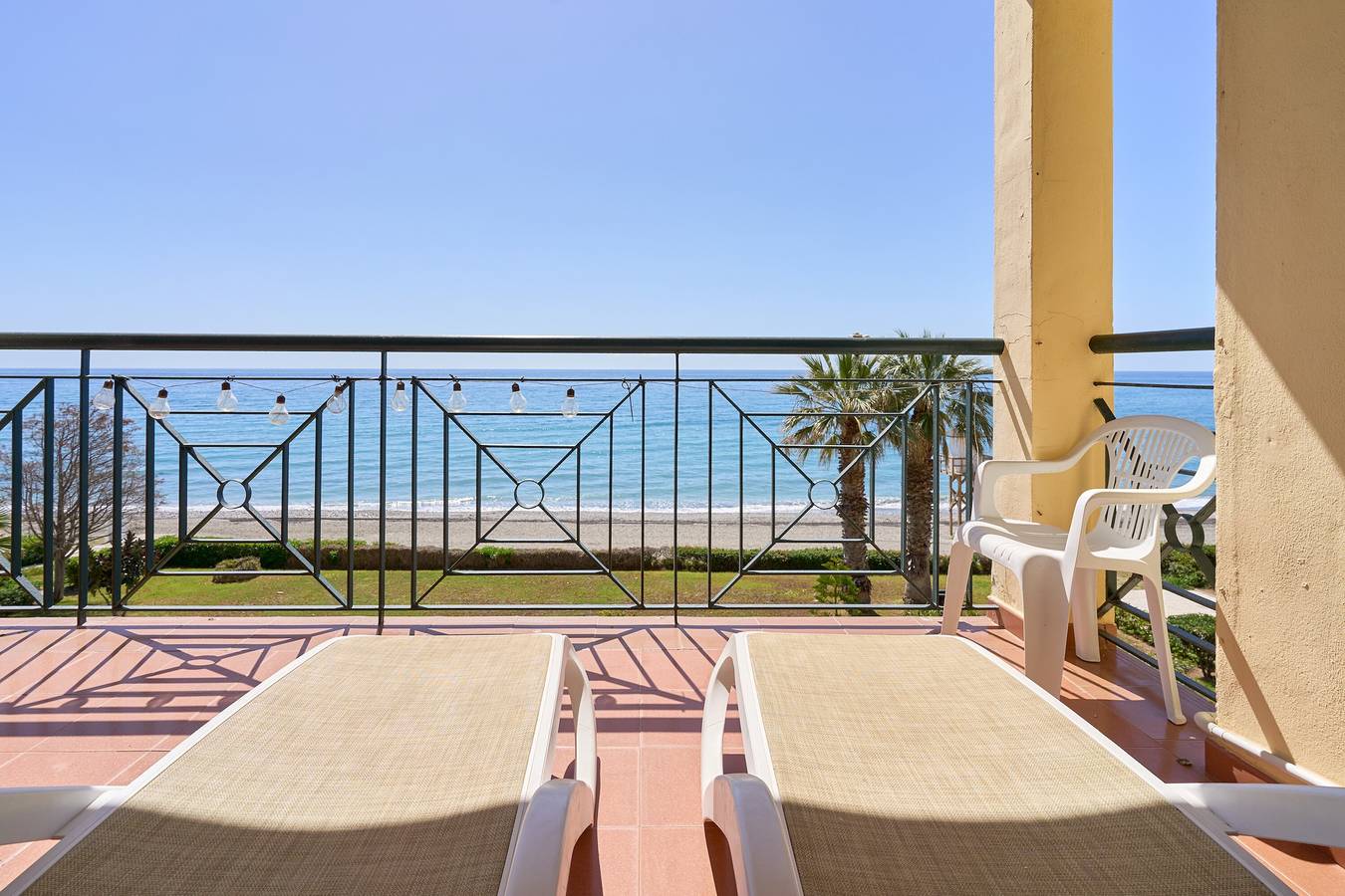 Ganze Wohnung, Appartement 'Firstline Beach By Ist' – Direkt am Strand mit Meerblick in Torrox Costa in Torrox Costa, Torrox