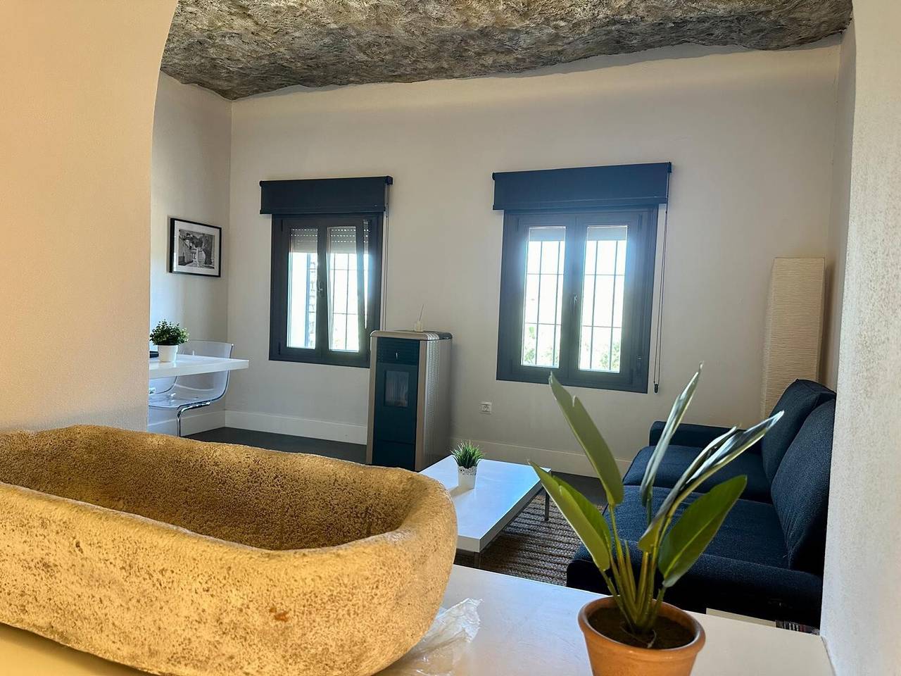 Zimmer 'Cueva 2' mit Bergblick, privatem Pool und Wlan in Setenil de las Bodegas, Pueblos Blancos