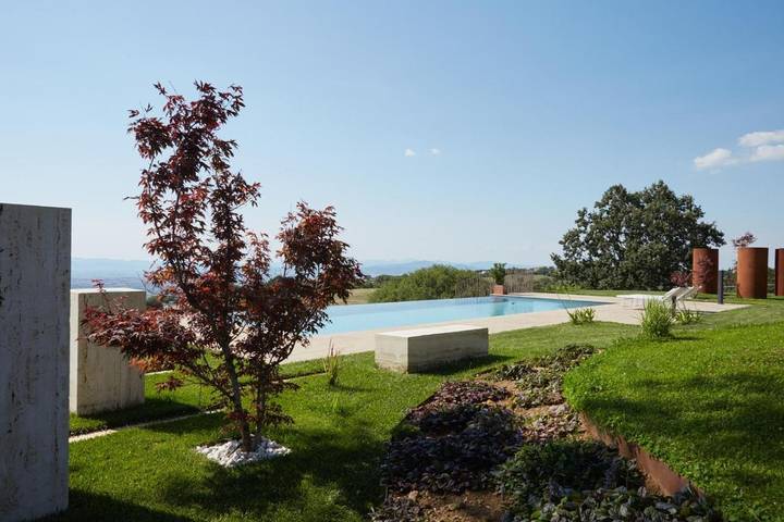 Agriturismo per 4 persone, con Idromassaggio e Terrazza nonché Giardino e Piscina a Scansano