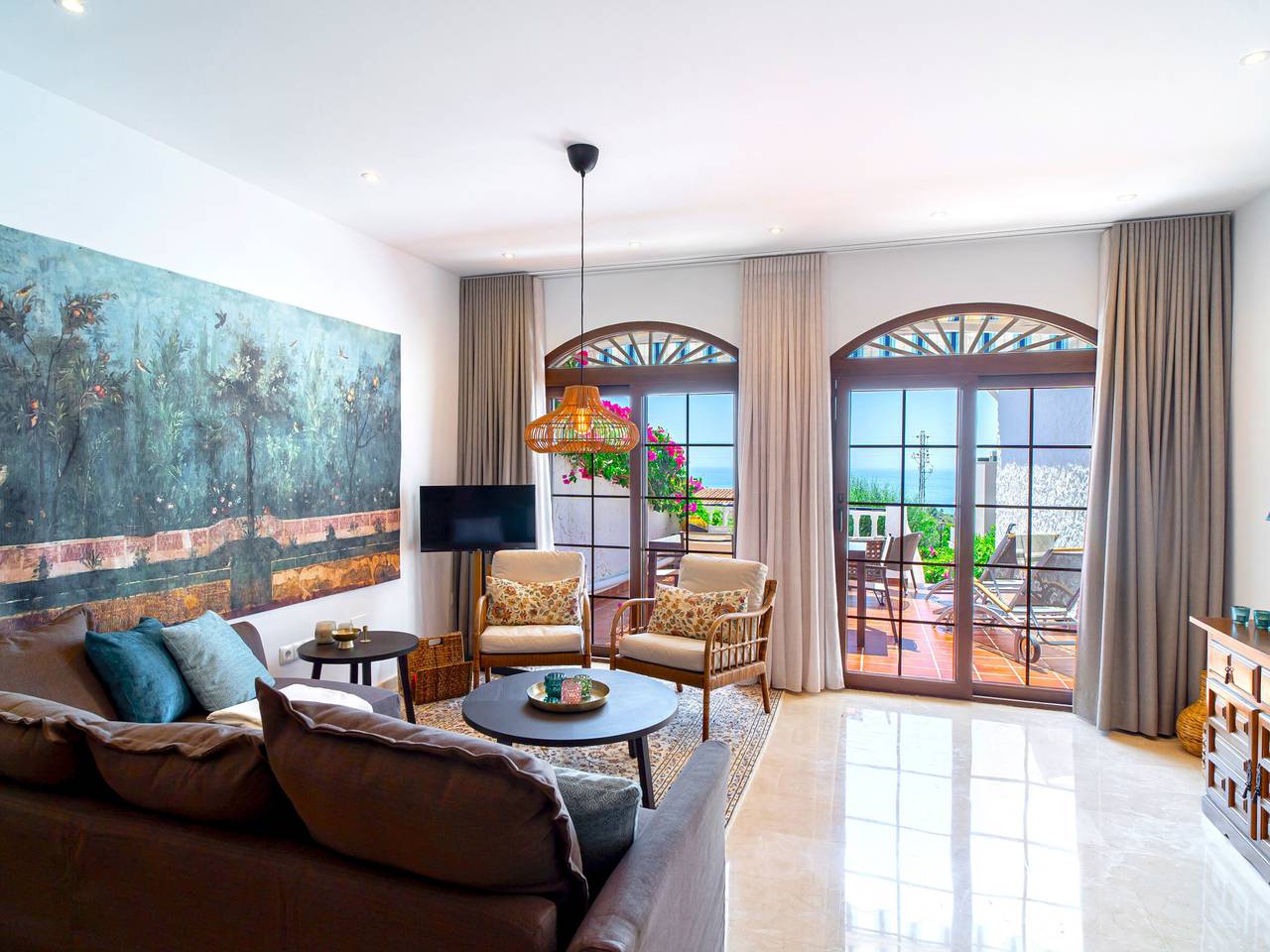 Maison andalouse moderne avec terrasse et jardins à Nerja in Senorio de Capistrano, El Capistrano