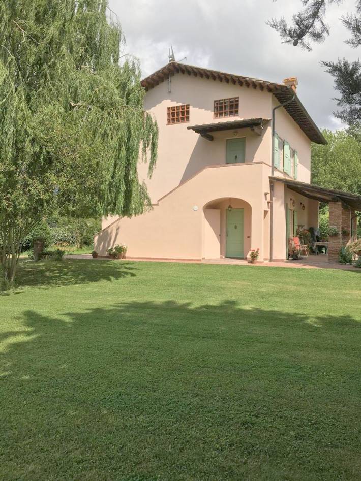 Villa für 5 Personen, mit Terrasse und Garten sowie Ausblick in Pisa