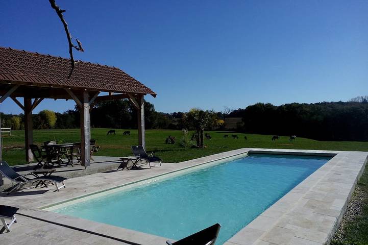 Gîte pour 6 personnes, avec Jardin et Piscine