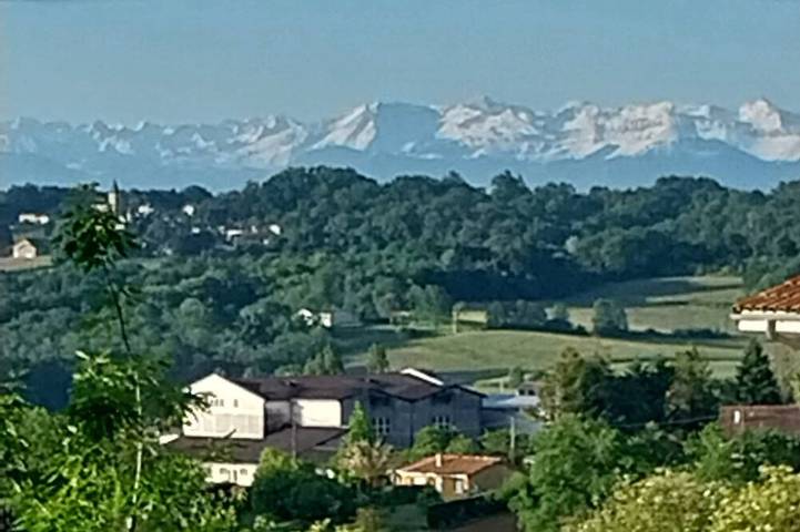 Location de vacances pour 4 personnes, avec Terrasse et Jardin à Geaune