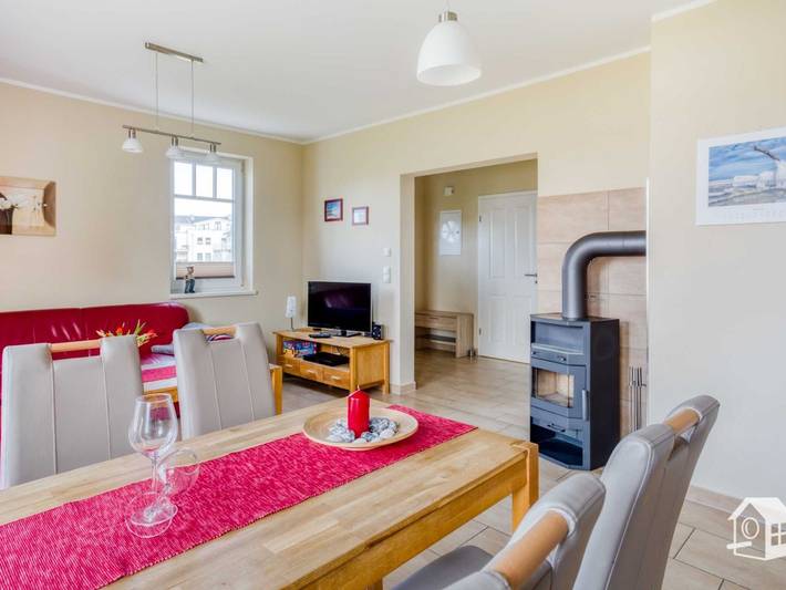 Ferienhaus für 5 Personen, mit Terrasse und Garten sowie Seeblick und Ausblick in Börgerende-Rethwisch